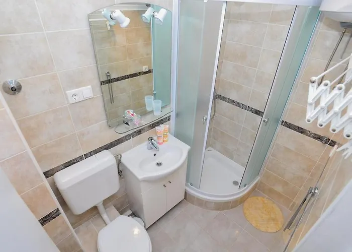 Downtown Tango * زادار